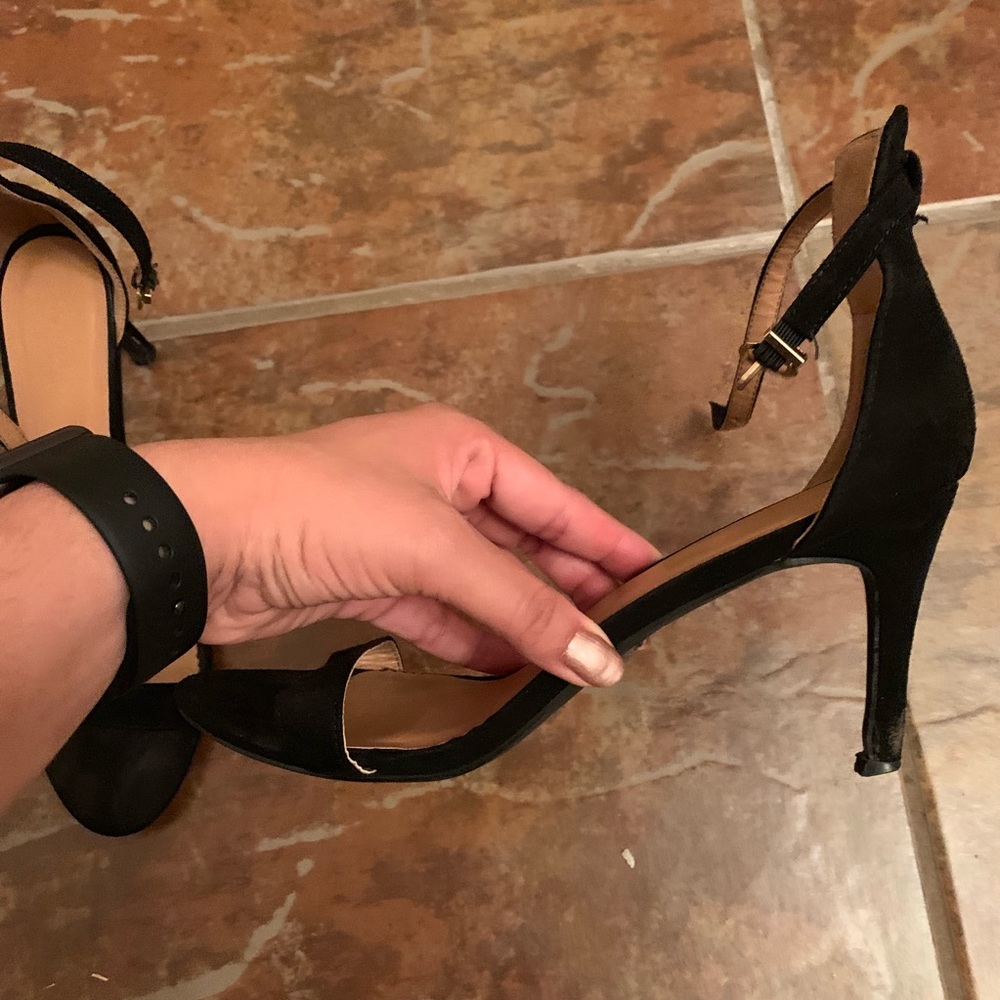 CHARLOTTE RUSSE BLACK STRAP HEELS - Picture 2 of 2